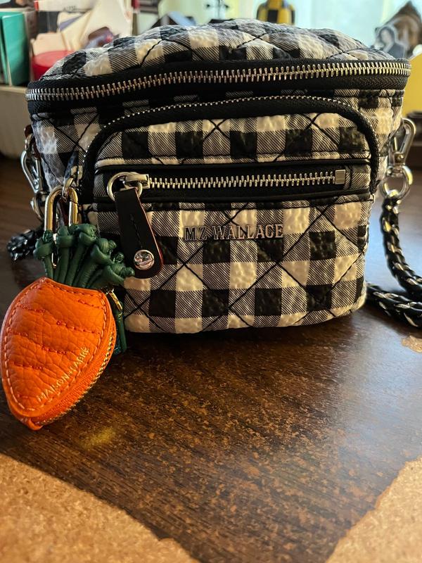 Customer photo for "24 KARAT CARROT"