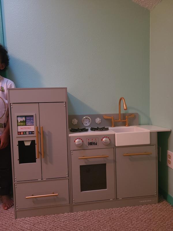 Teamson Kids Little Chef Cyprus Play Kitchen