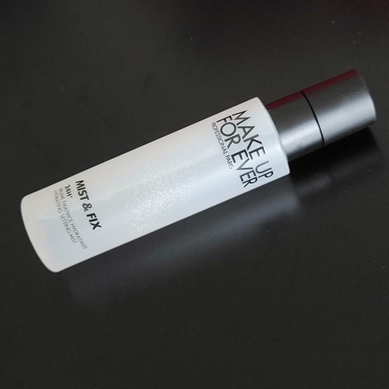 Review & Swatches: MAKE UP FOR EVER Mist & Fix