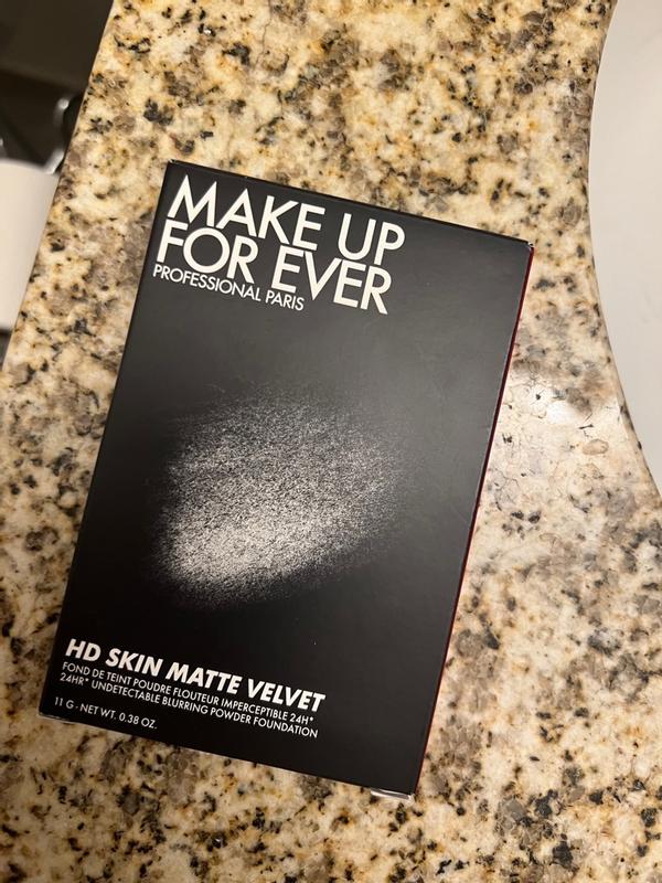 HD Skin Matte Velvet: Blurring Powder Foundation MAKE UP FOR EVER