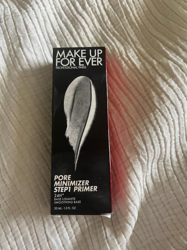 Pore Minimizer Makeup