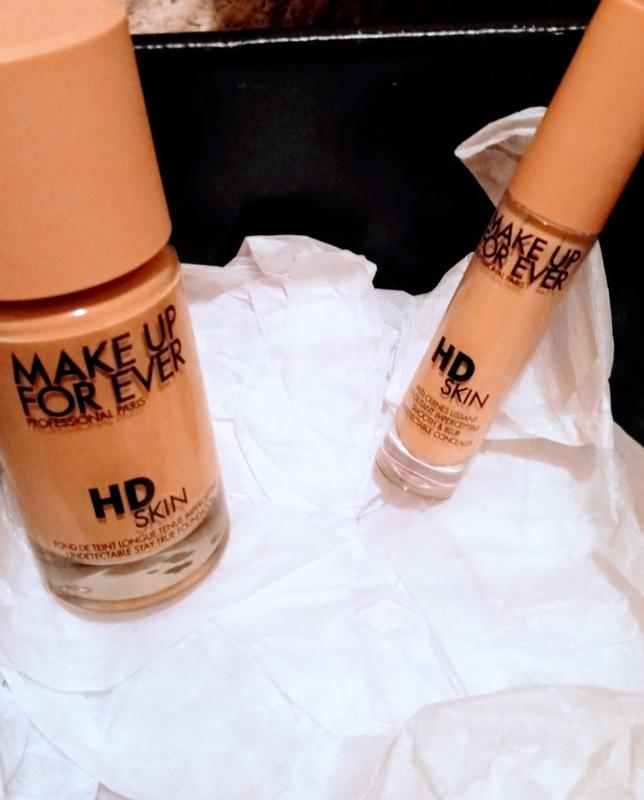 the makeup forever hd skin concealer is that girl for the summer