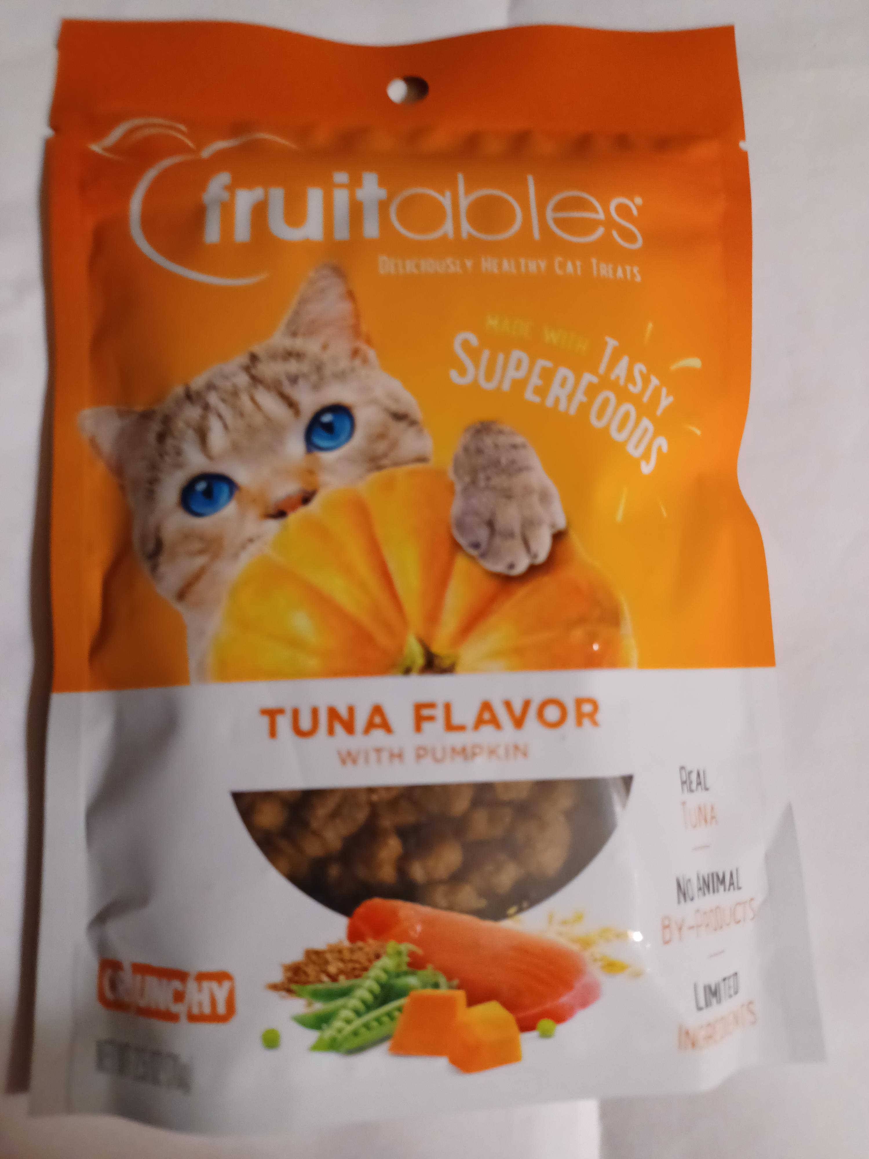 Fruitables Tuna Pumpkin Crunchy Cat Treats 2.5 oz