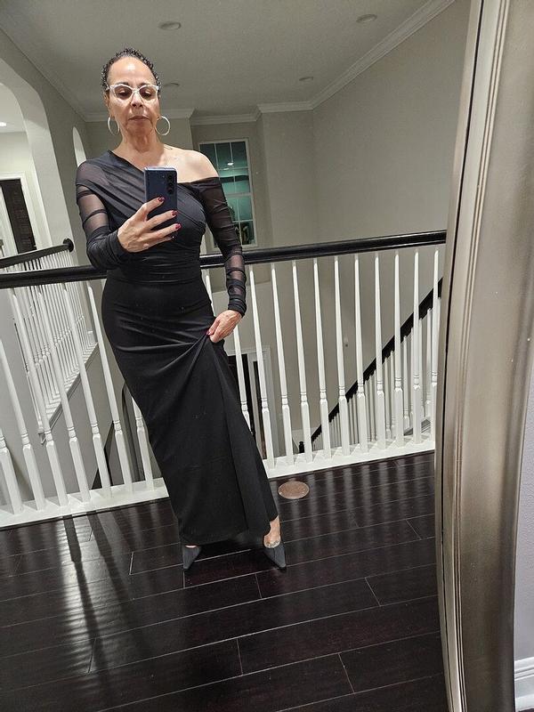 Customer photo for "I loved the dress it"