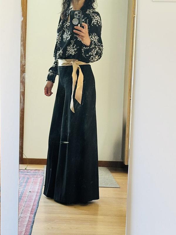 Customer photo for "Beautiful, comfortable and flattering"