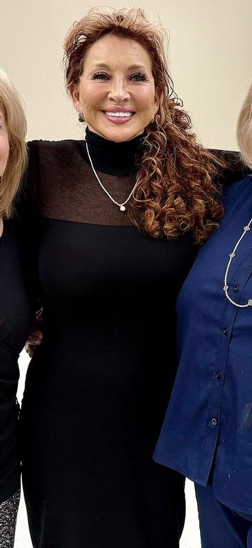 Customer carousel item 1.