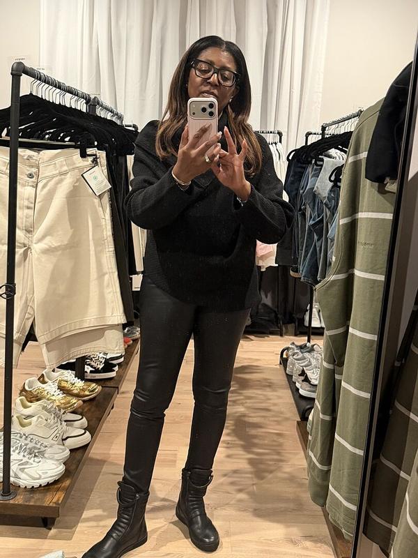 Review Thumbnail Image 0 383590484