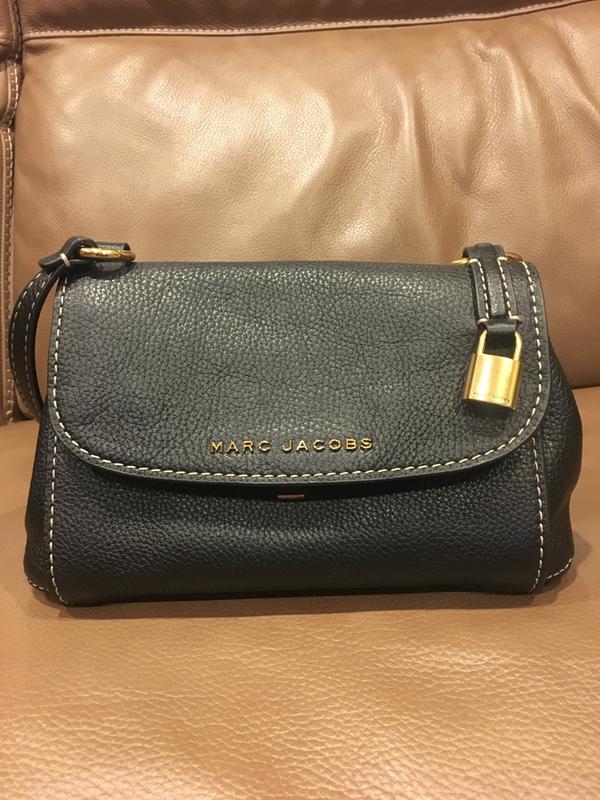 The bag is small, yet also has plenty of room, making it practical for everyday use.