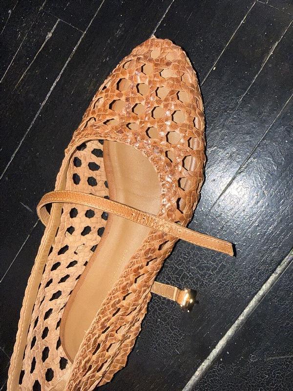 Customer photo for "Super cute style but not vary durable"