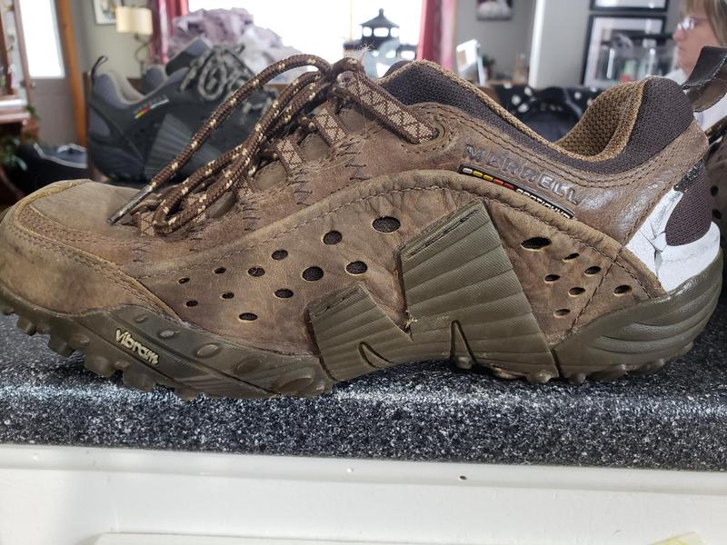 Chipped shoes 2