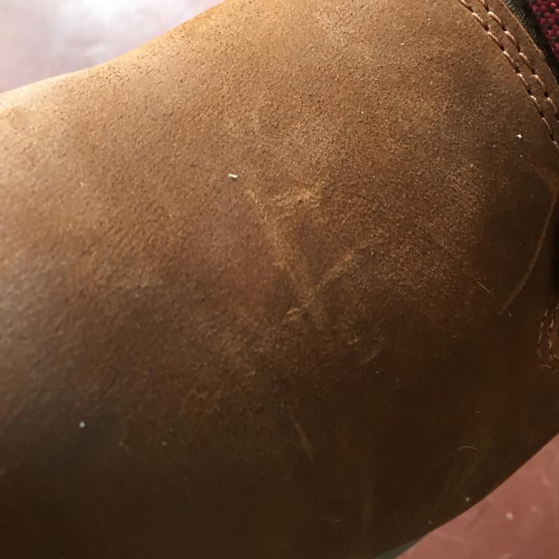 Scuff marks
