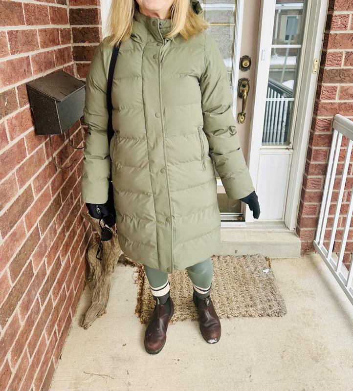 This coat looks so good with black accessories, not shown here. lol