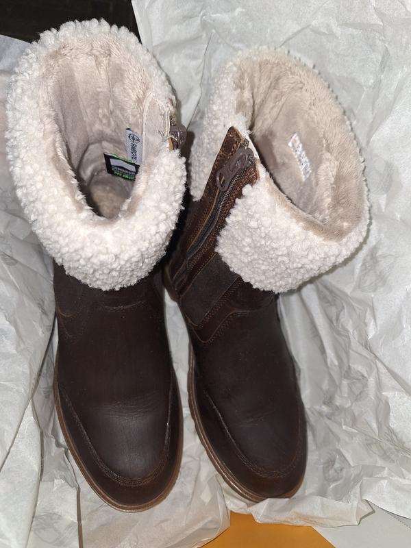 Before and after applying Fiebing's leather conditioner.