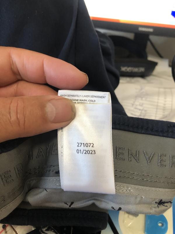 44 x 32 NOT True Size made in Jan 2023 Code 271072