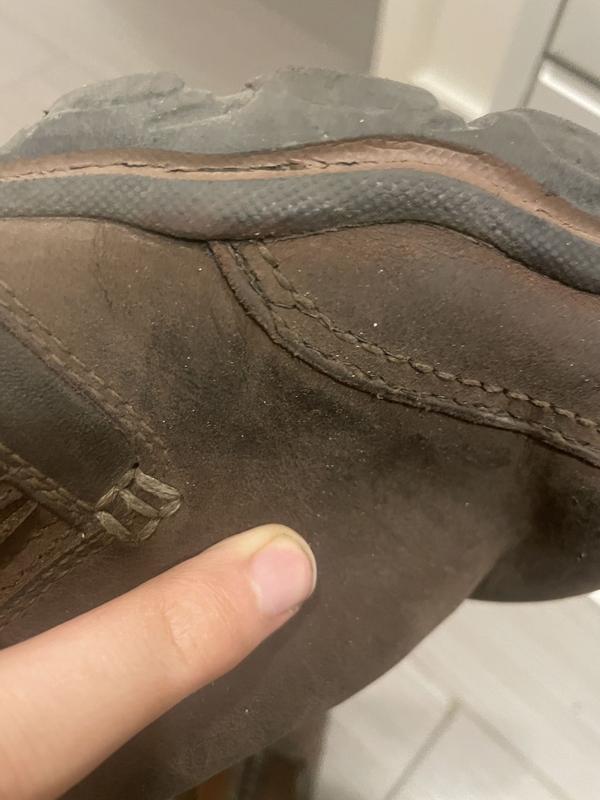 already stitches on the outside ,stitches comes apart after 4 months of light walking