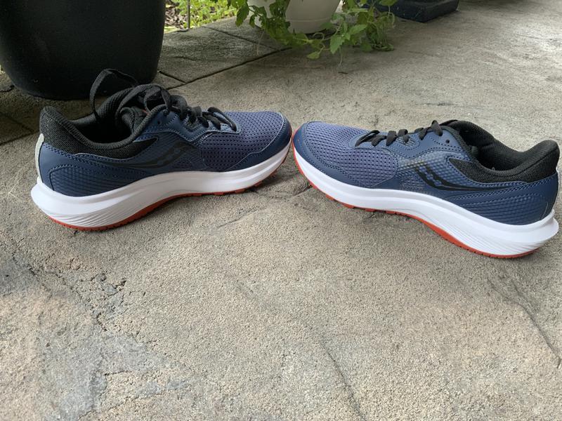 Excellent walking/running very comfortable, durable, good looking Saucony pair. Very happy.