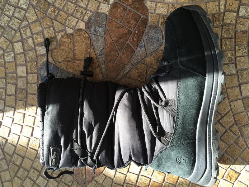 Bottom of boot worn but top in very good condition