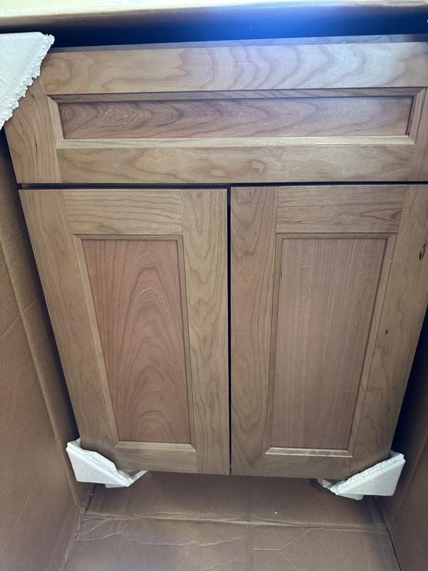 Diamond Culver 8.5-in W x 14-in H Painted Kitchen Cabinet Sample ...