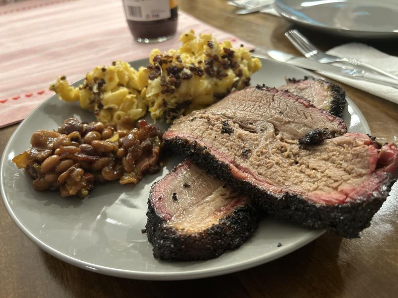 Masterbuilt® Gravity Series® 1050 Digital Charcoal Grill Smoker