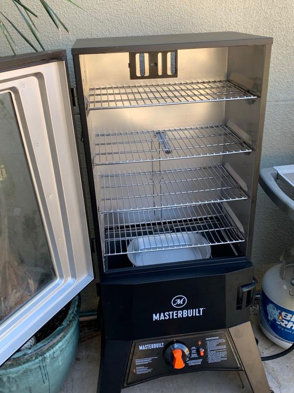 Masterbuilt 40 inch Propane Smoker Thermotemp