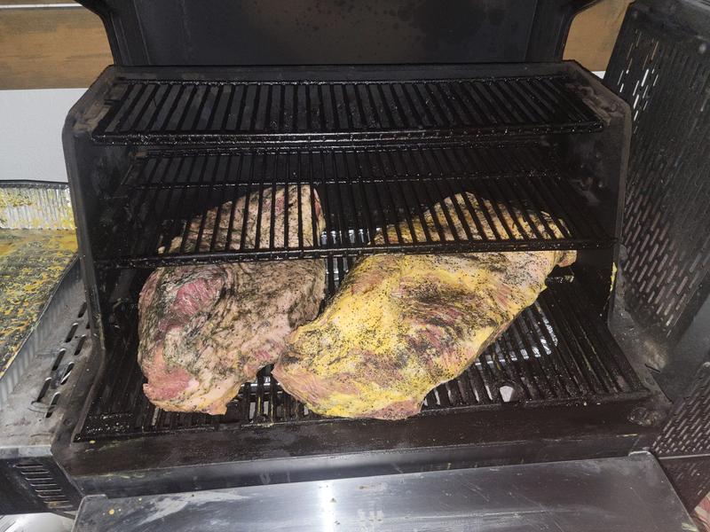 How many 20npound briskets can I get in it?