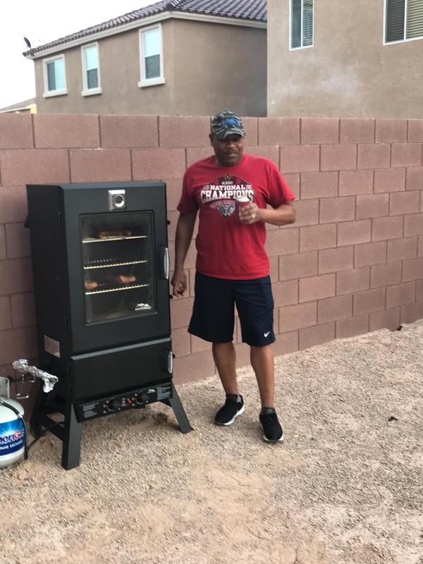 Masterbuilt 44 Propane Smoker 