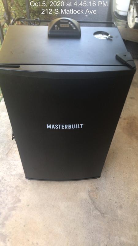 Masterbuilt Part # MB20080210 - Masterbuilt 40 In. Electric Smoker