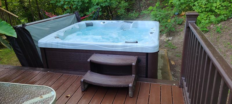 Balance 7 Hot Tub Model from Clarity Spas