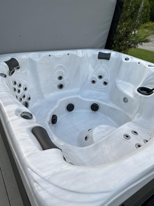 Balance 7 Hot Tub Model from Clarity Spas