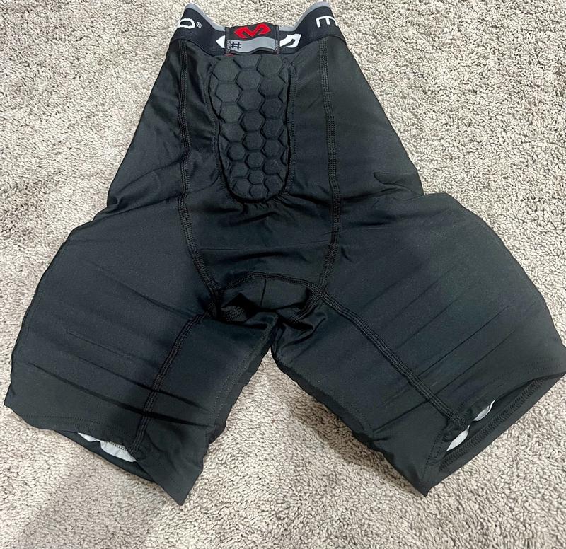 HEX® Short with Contoured Wrap-Around Thigh | McDavid