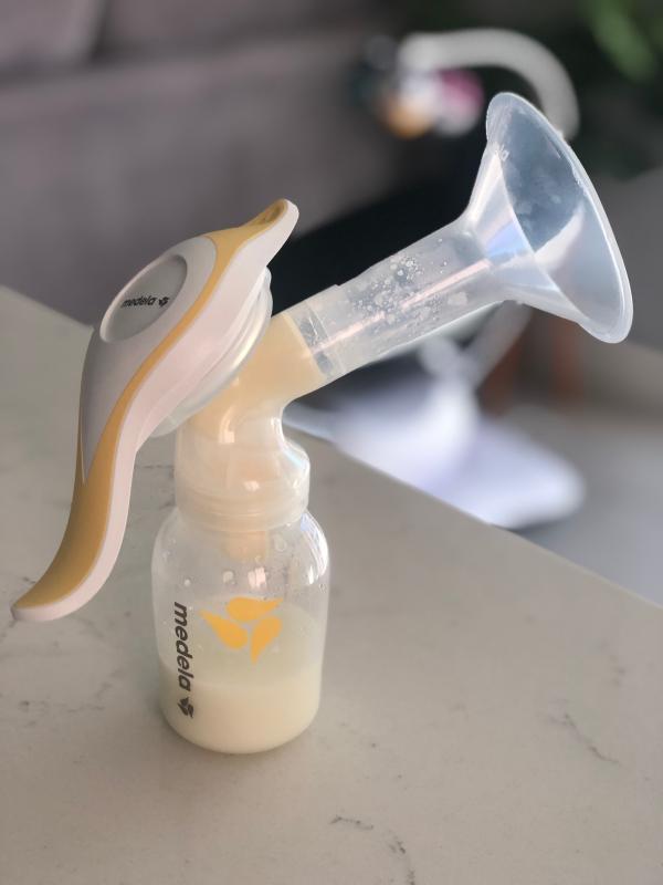 Medela Harmony Manual Breast Pump Review (2022) - Exclusive Pumping