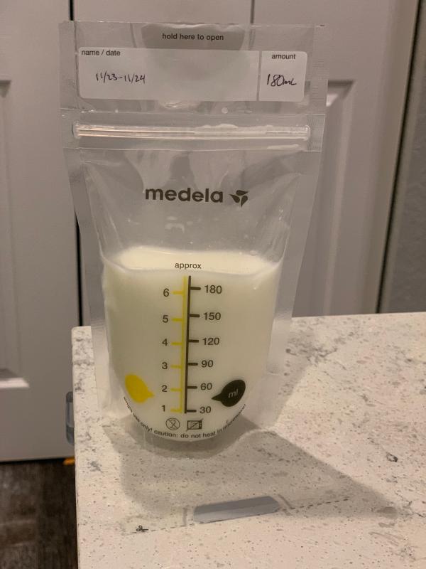 Medela Breast Milk Storage Bags, 6oz/180ml, Clear with Measurements, 68062,  100 Count