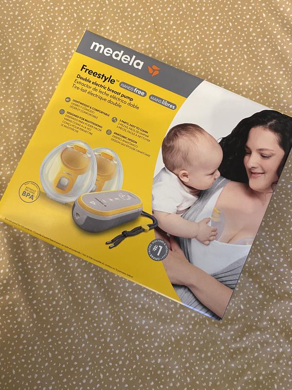 Medela Freestyle Handsfree (very lightly used) - baby & kid stuff