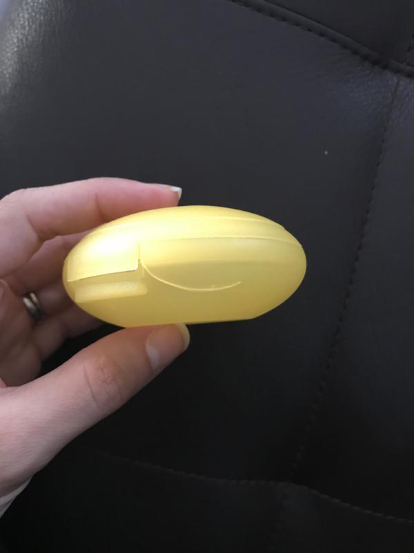 Cracked nipple shield case