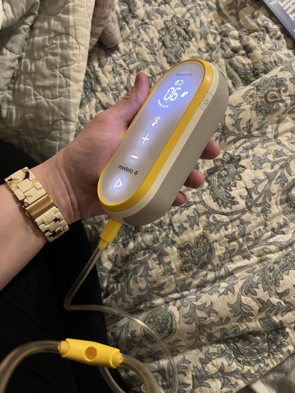 Medela Freestyle Hands-Free Breast Pump  Wearable, Portable and Discreet  Double Electric Breast Pump with App Connectivity 