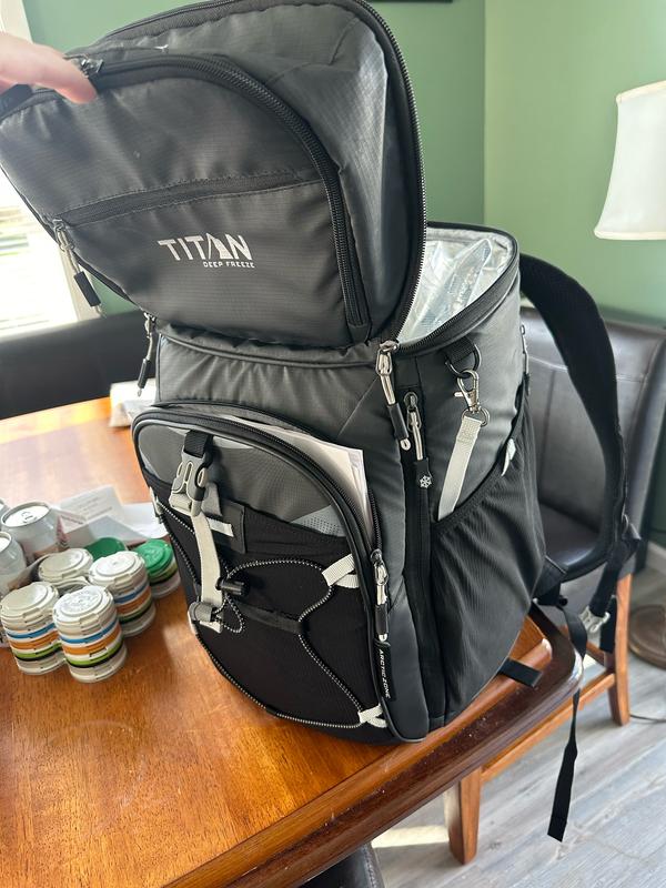 Titan Deep Freeze IceWall Backpack 30 Can