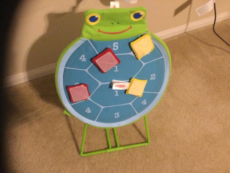 Fun looking throwing Frog Board