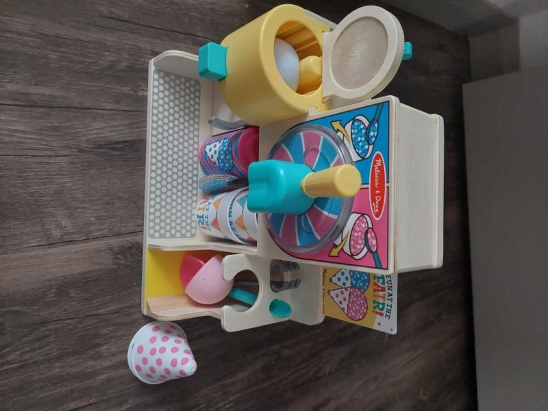 Melissa & Doug Fun at The Fair! Wooden Snow-Cone and Slushie Play Food Set