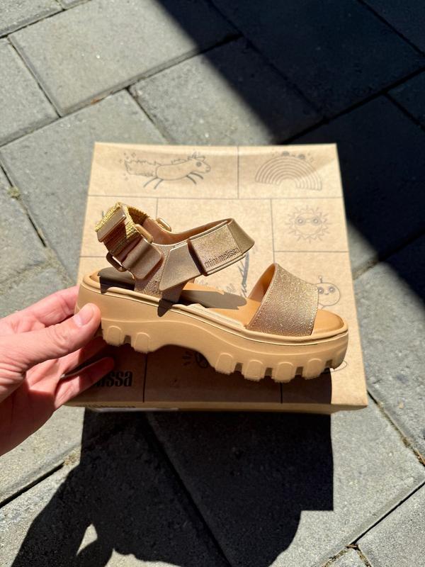 Review Thumbnail Image 0 344735965