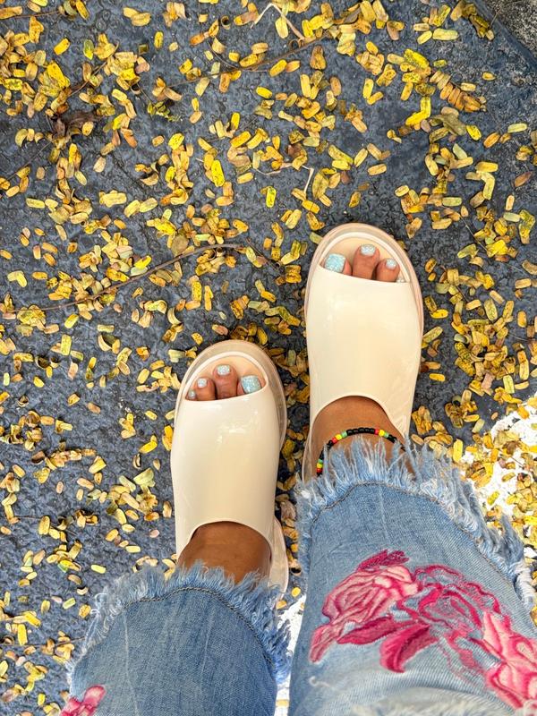 Review Thumbnail Image 0 376523092