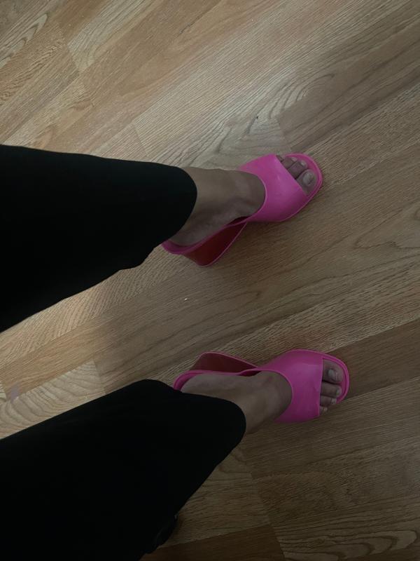 Review Thumbnail Image 1 340799308