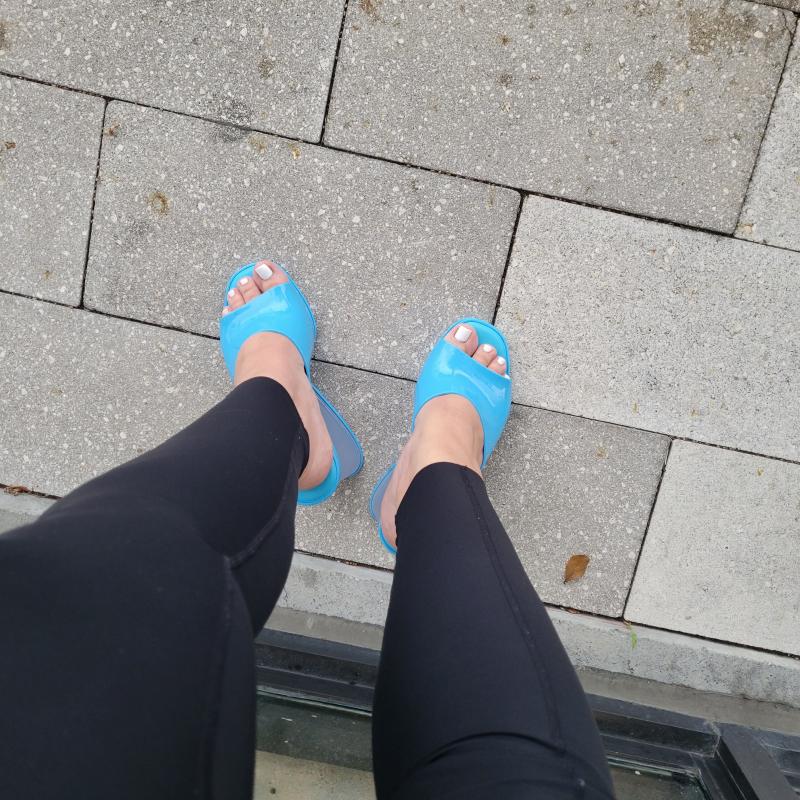 Review Thumbnail Image 1 340794636