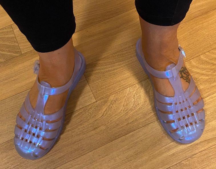 Review Thumbnail Image 2 340783872