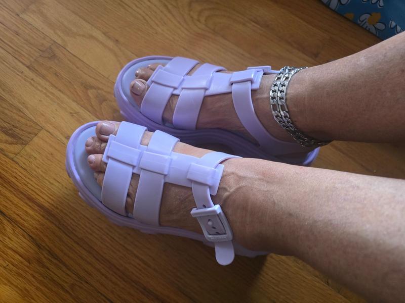 Review Thumbnail Image 0 352720198