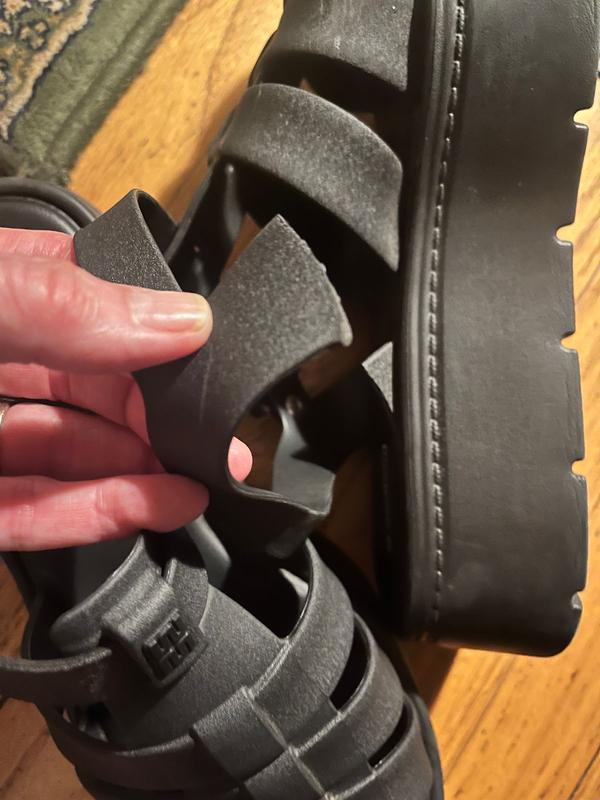 Customer photo for "Straps break in 2 weeks."
