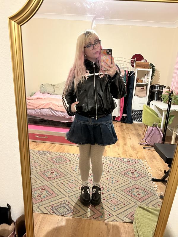 Review Thumbnail Image 0 320741526