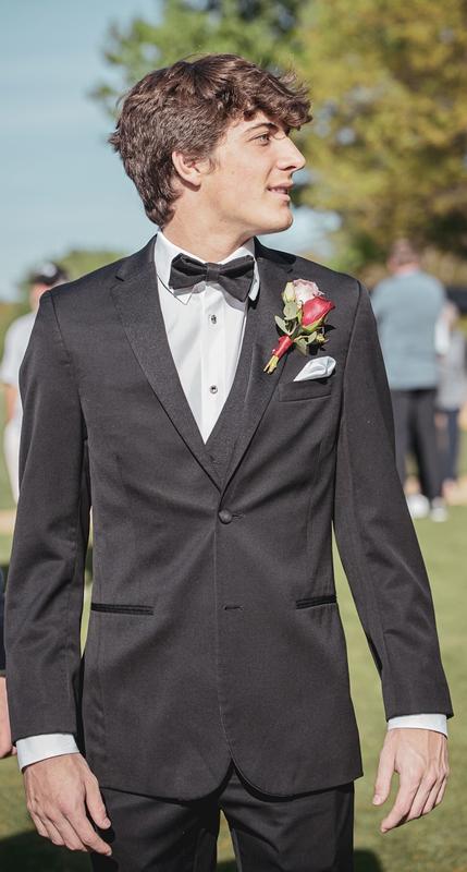 Vera wang hot sale black tux