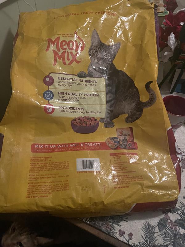 Is meow mix outlet bad for cats