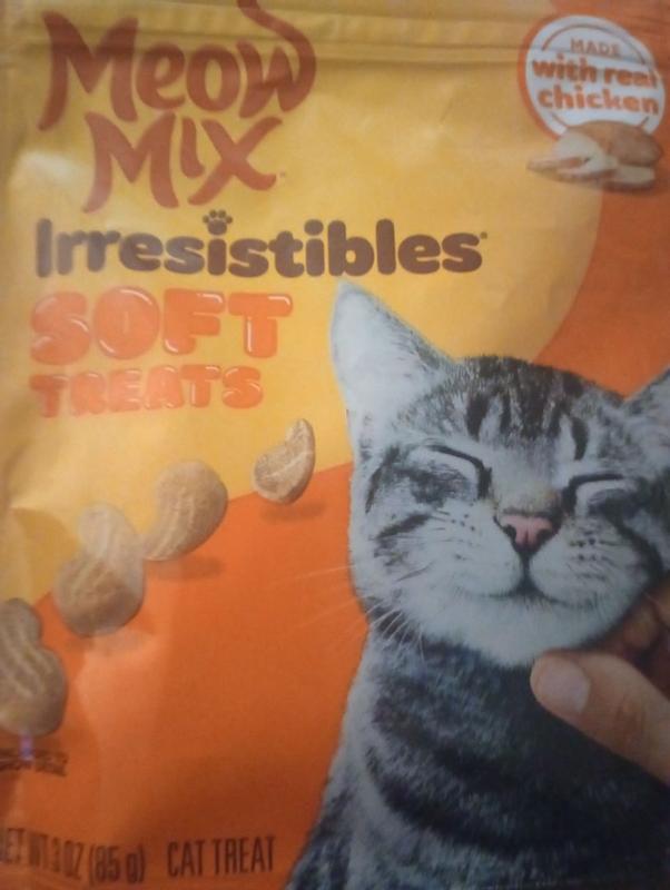 Meow Mix 12 oz Irresistibles Chicken Soft Cat Treats - 2927499049