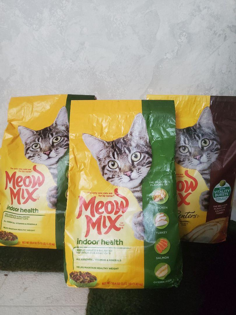 Meow Mix Indoor Health Cat Food 6.3 lbs. Petco